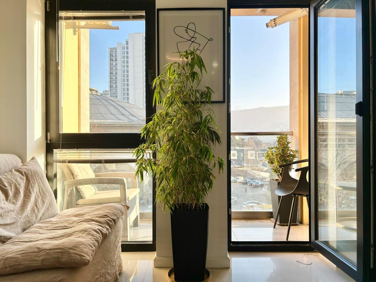 City Center - Next To Holiday Inn -2Br Apartment 第比利斯 外观 照片