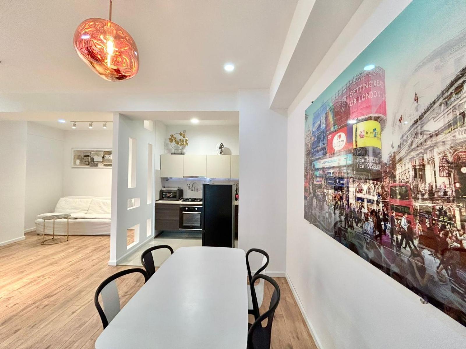 City Center - Next To Holiday Inn -2Br Apartment 第比利斯 外观 照片