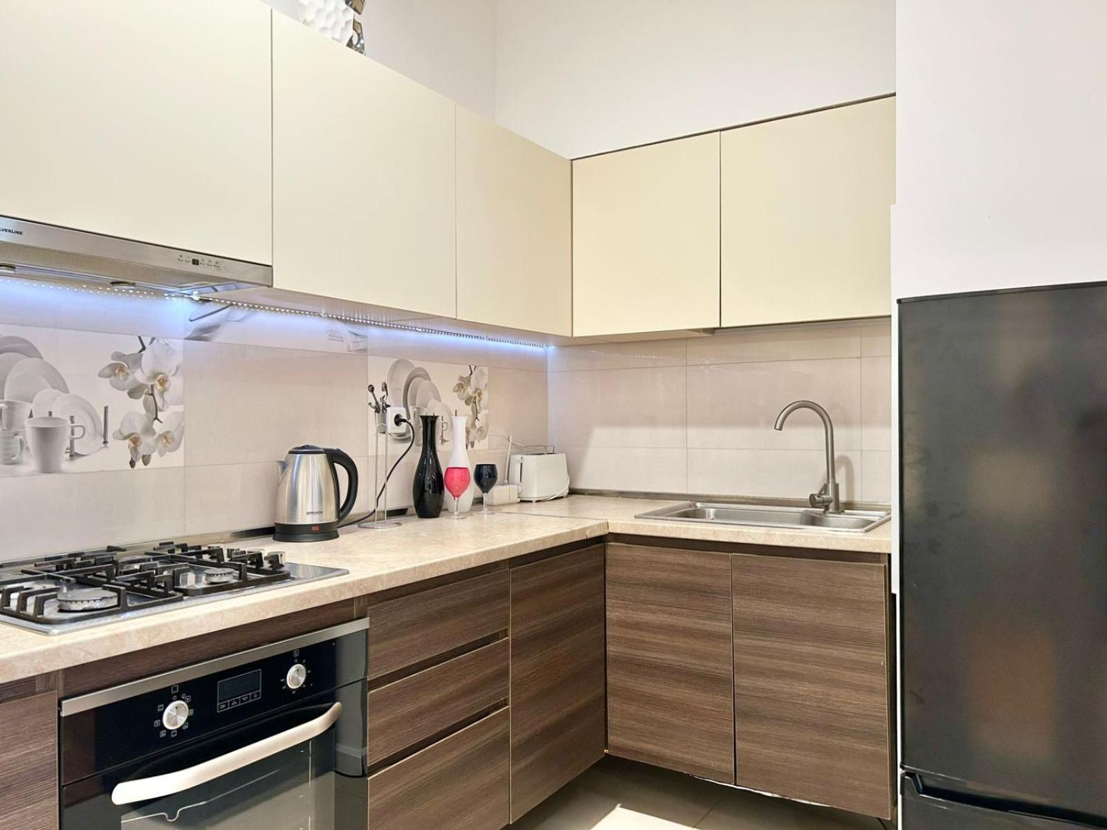 City Center - Next To Holiday Inn -2Br Apartment 第比利斯 外观 照片