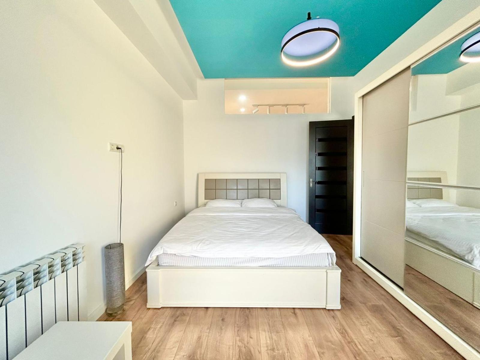 City Center - Next To Holiday Inn -2Br Apartment 第比利斯 外观 照片