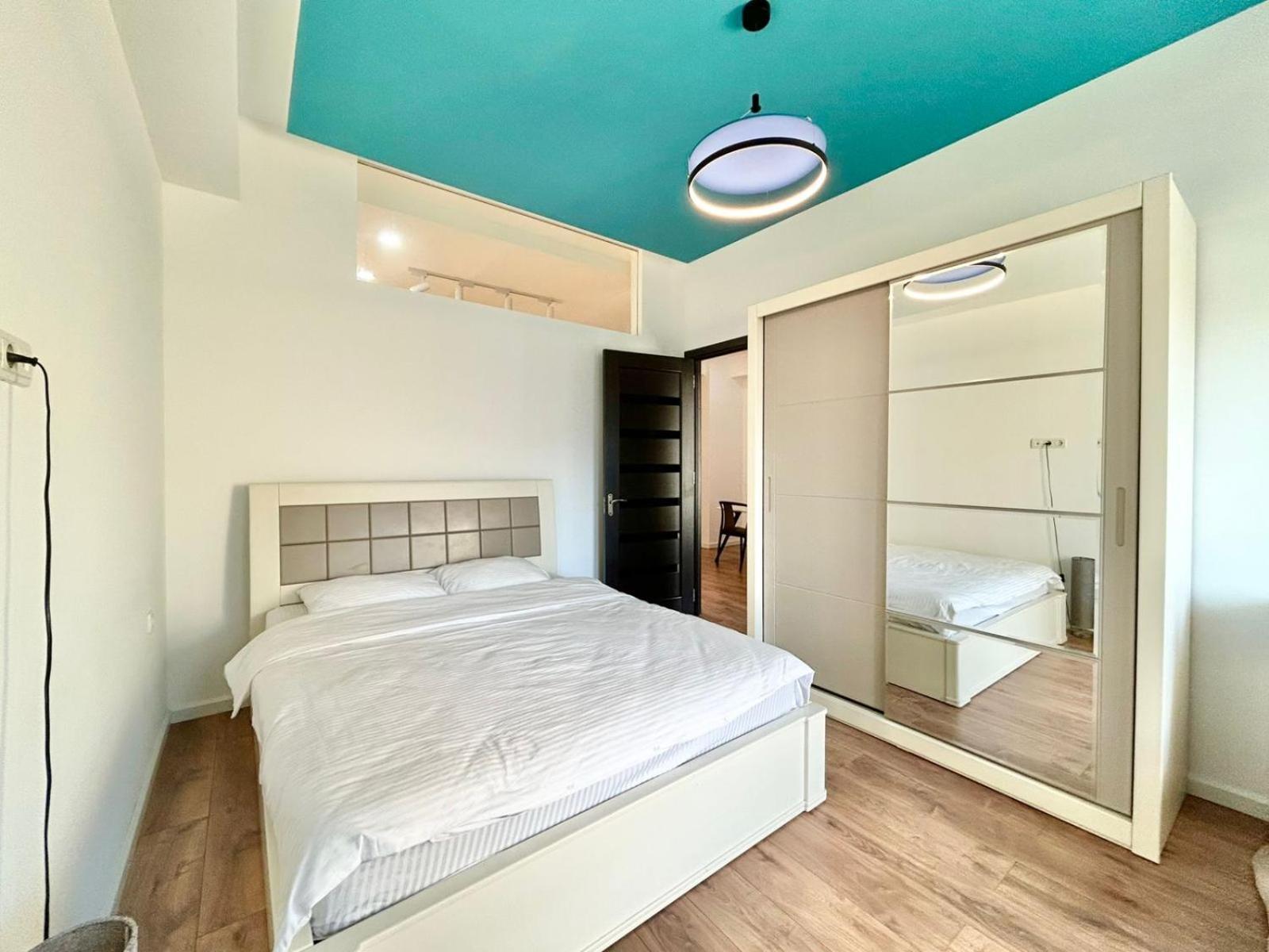 City Center - Next To Holiday Inn -2Br Apartment 第比利斯 外观 照片