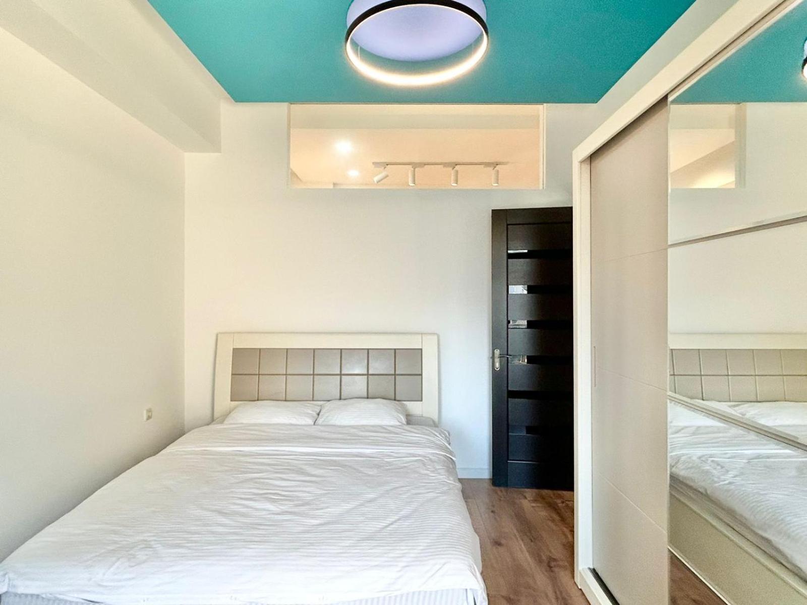 City Center - Next To Holiday Inn -2Br Apartment 第比利斯 外观 照片