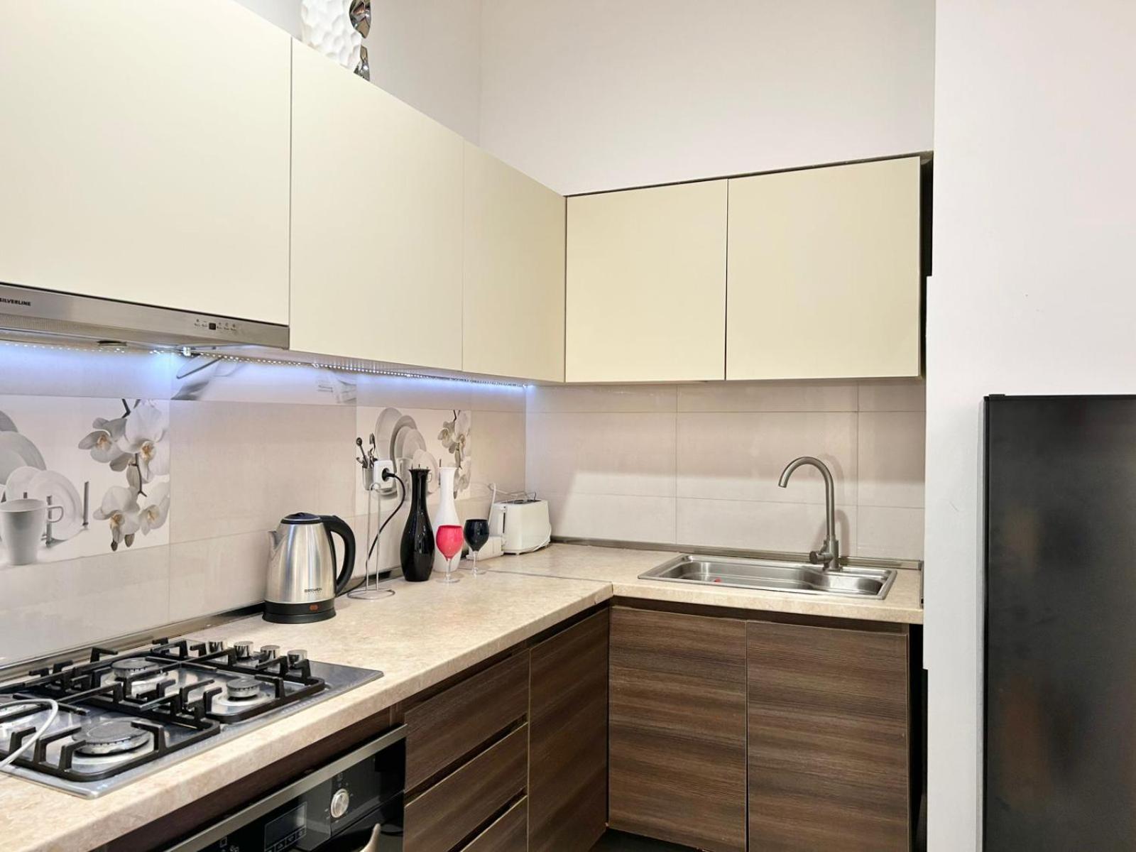 City Center - Next To Holiday Inn -2Br Apartment 第比利斯 外观 照片