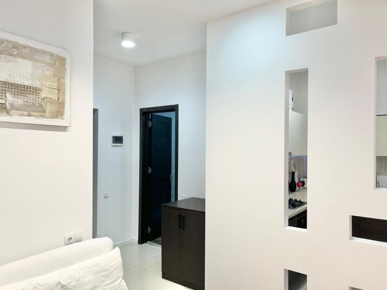 City Center - Next To Holiday Inn -2Br Apartment 第比利斯 外观 照片